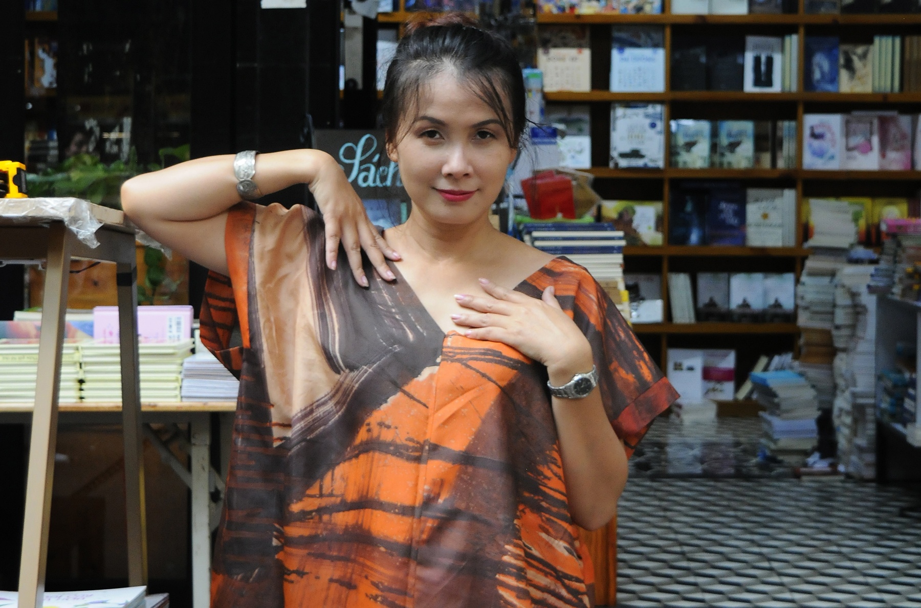 Review "Tim ben muc mo" anh 2