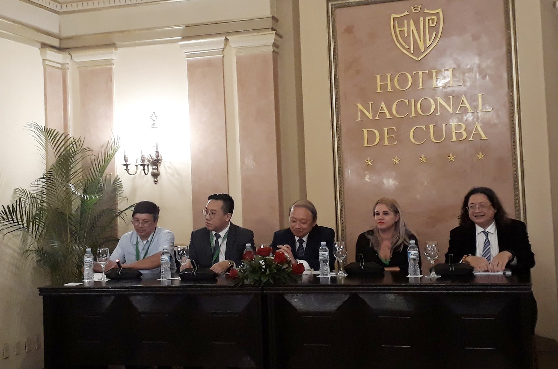 Viet Nam hop bao ve hoi sach o Cuba anh 1