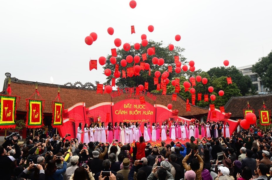 Nghe van vua kho vua ngheo, sao van lam nguoi theo? hinh anh