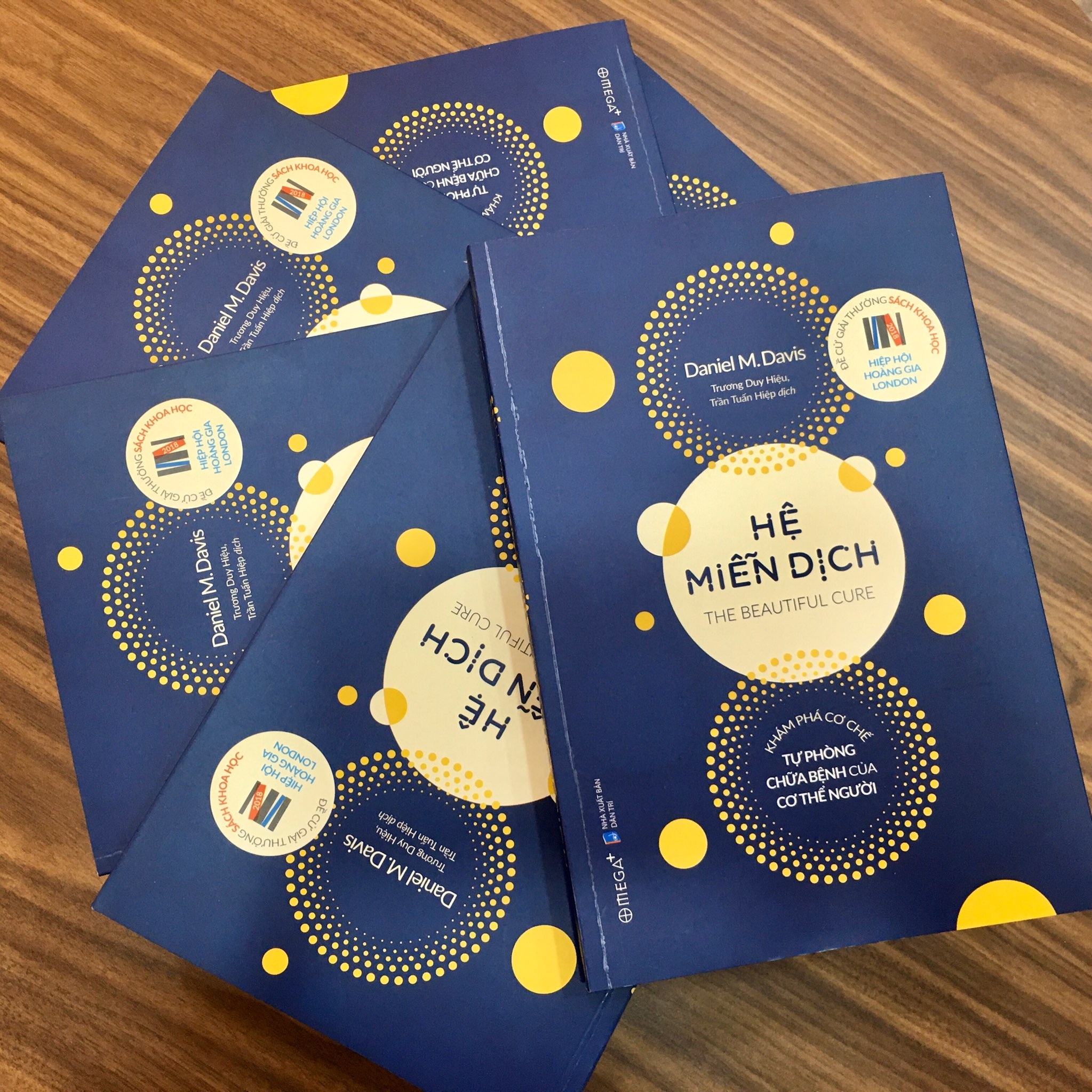 Tang sach "He mien dich" anh 2