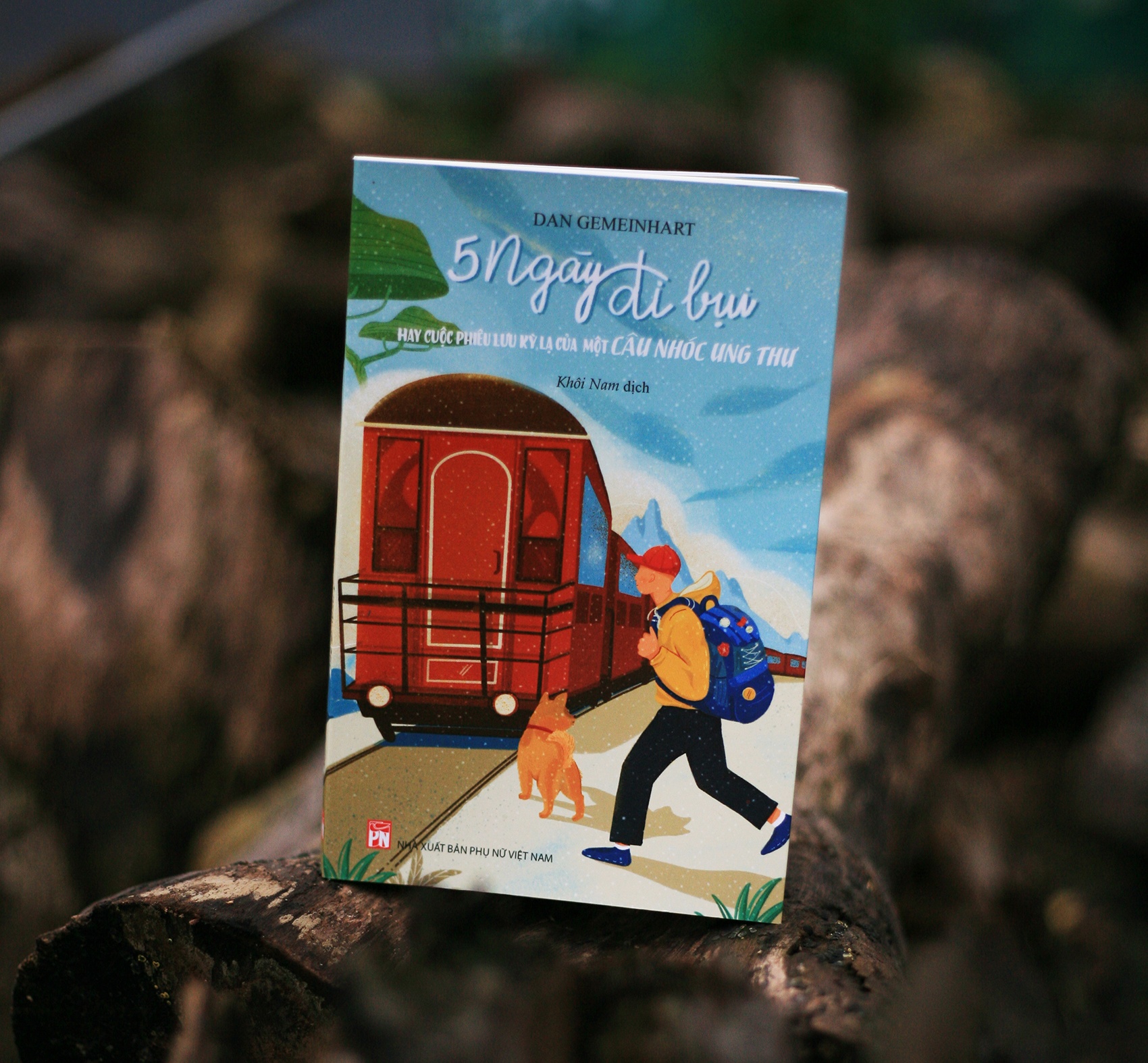 Doc sach mua Covid-19 anh 2