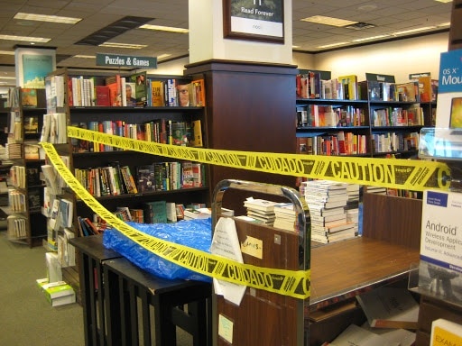 Nganh xuat ban My 'that lung buoc bung' vi Covid-19 hinh anh