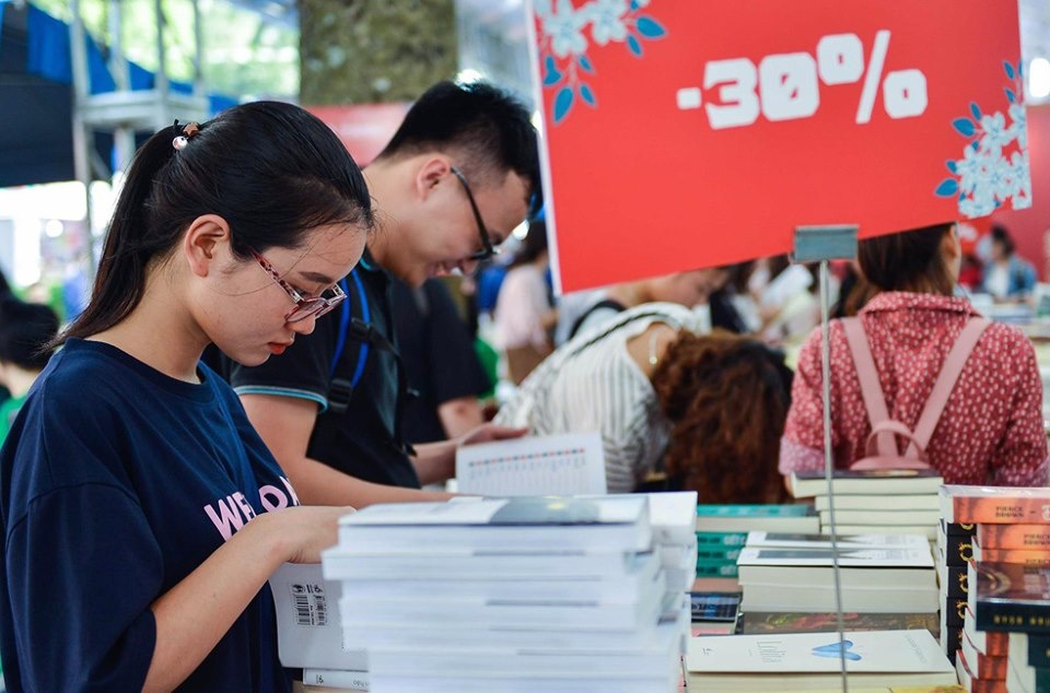 10 ngay nua se khai mac Hoi sach Quoc gia online 2020 hinh anh