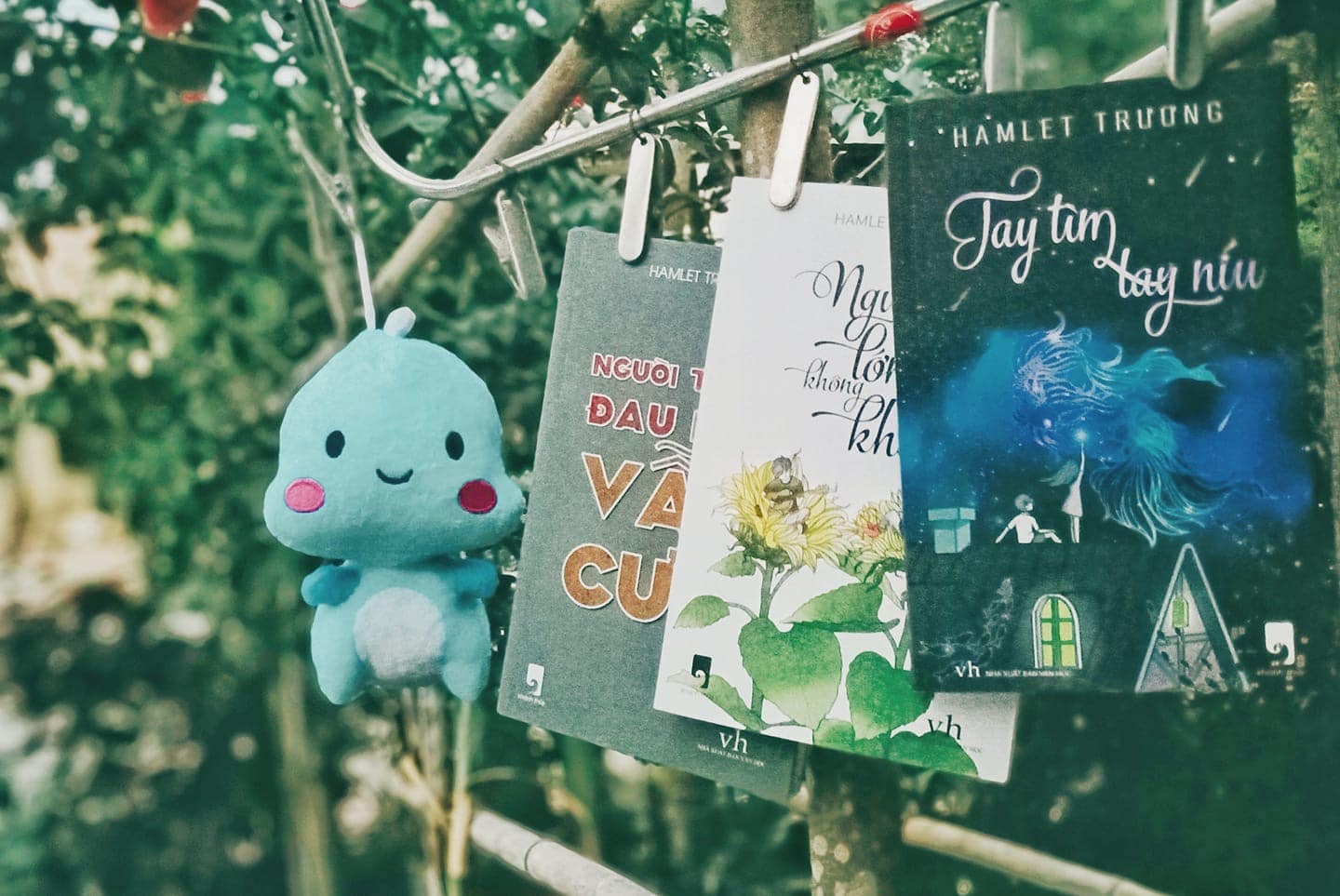 Hamlet Truong giao luu tai Hoi sach anh 2