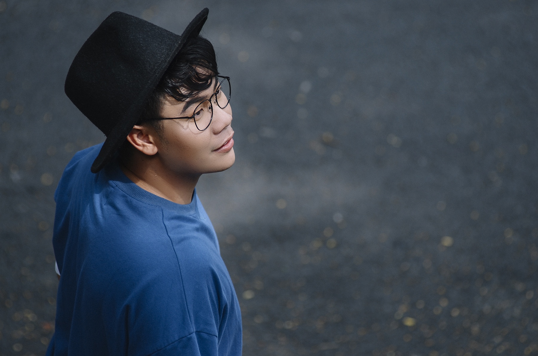 ‘Thu lao viet sach ca nam khong bang tien hat mot toi’ hinh anh