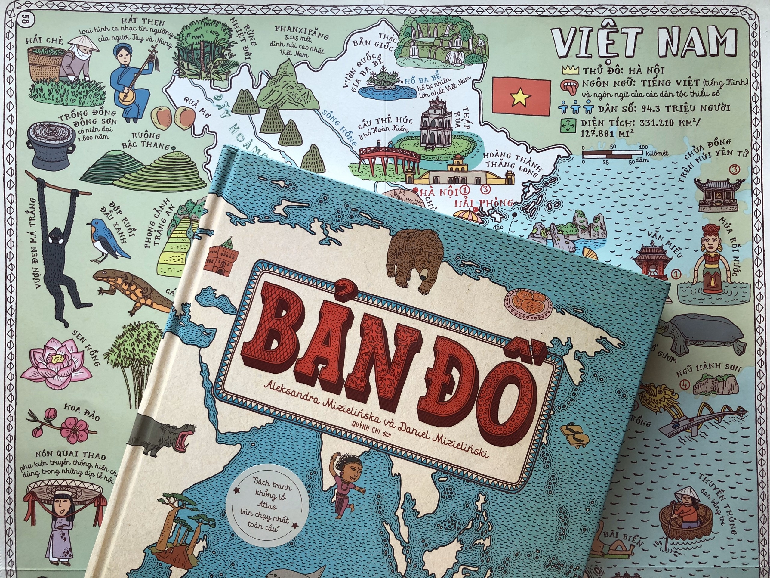 Dua ban do Viet Nam va Hoang Sa, Truong Sa vao cuon atlat dac biet hinh anh