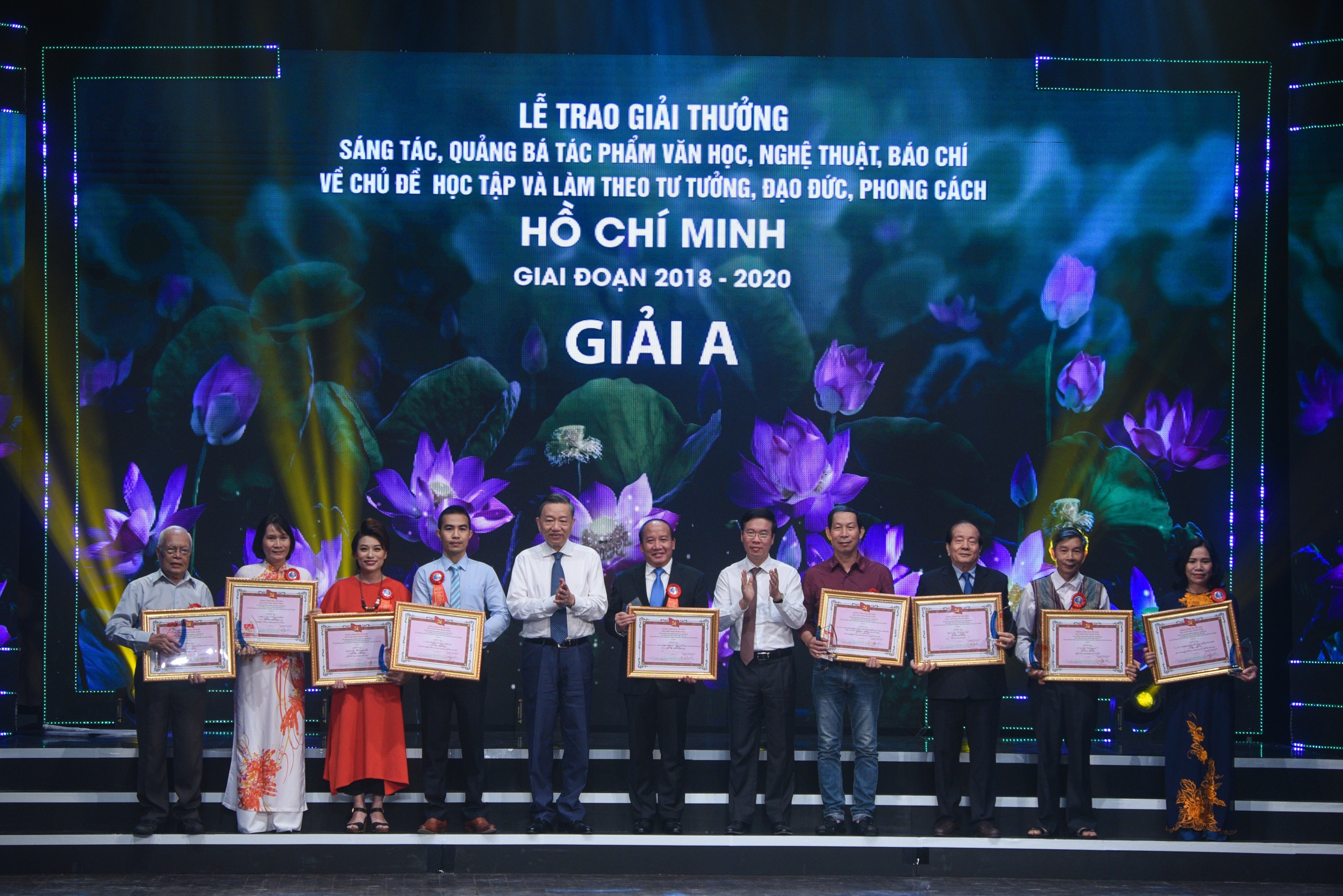 Trao giai hoc tap lam theo Bac anh 2