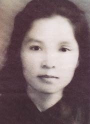 Chiec ao Bac Ho anh 1