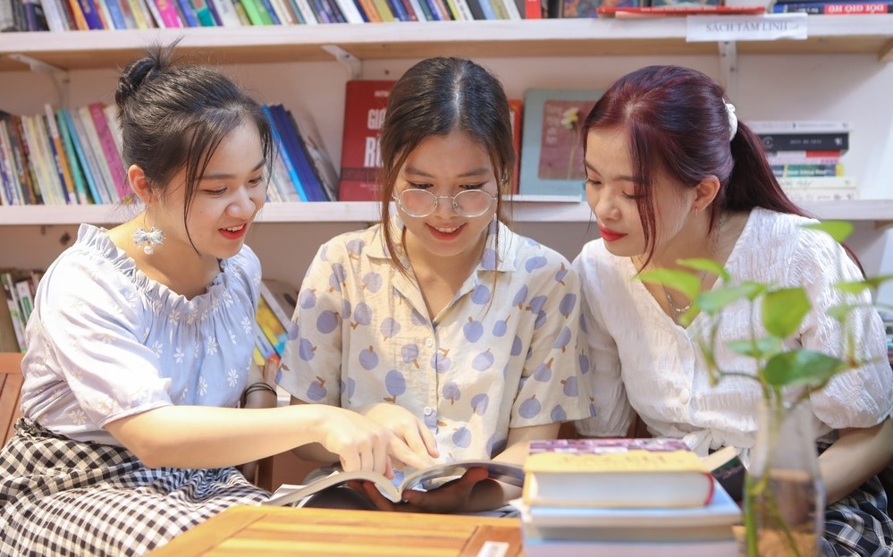 Phat dong cuoc thi Dai su Van hoa doc nam 2020 hinh anh