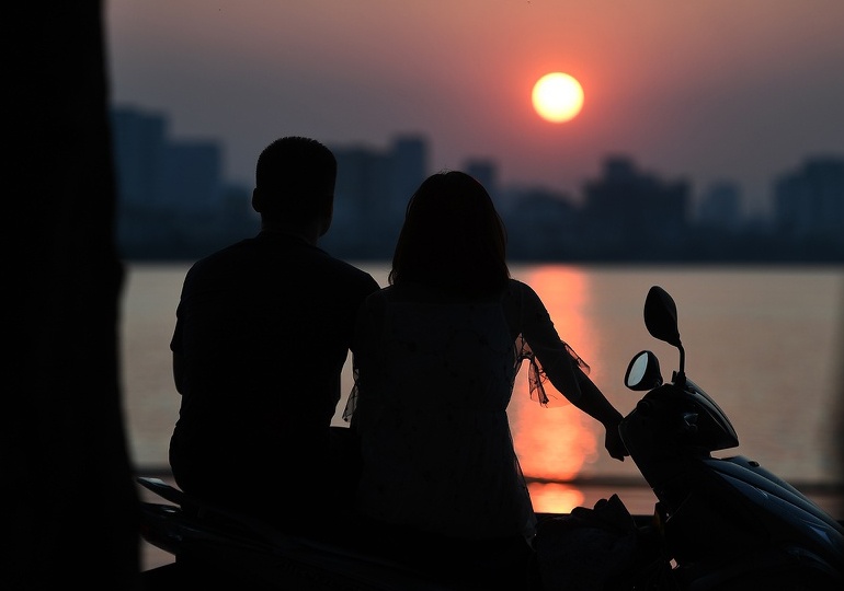 Anh muon tim Ha Noi voi em hinh anh