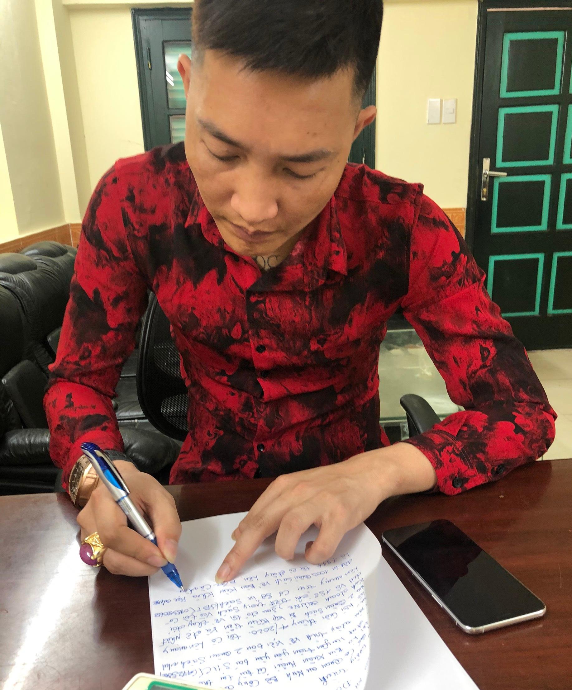 Sach bat hop phap cua Huan Hoa Hong anh 1