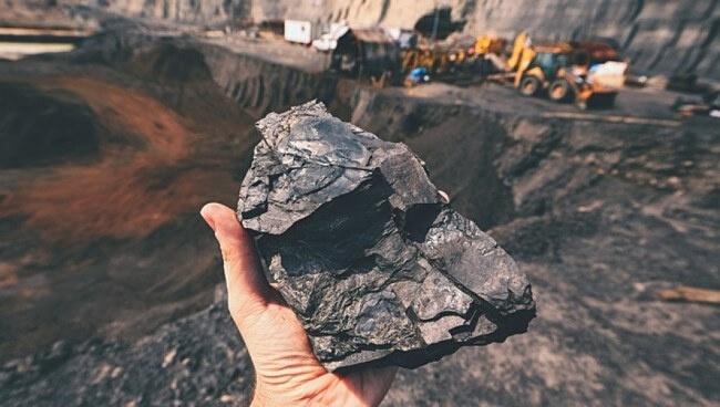 Nhien lieu hoa thach - re ma khong re hinh anh