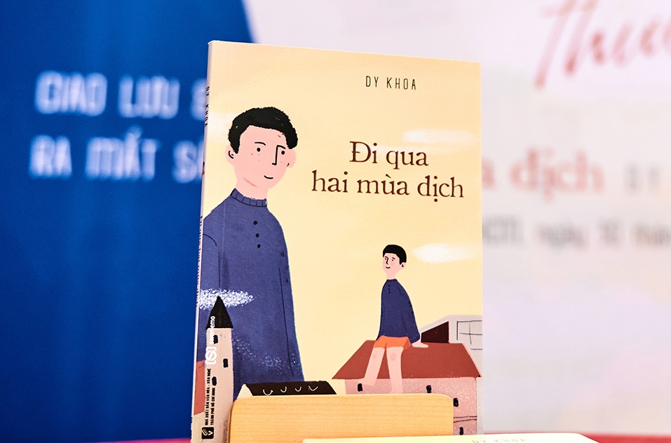 Gioi xuat ban ra sach chong dich Covid-19 hinh anh