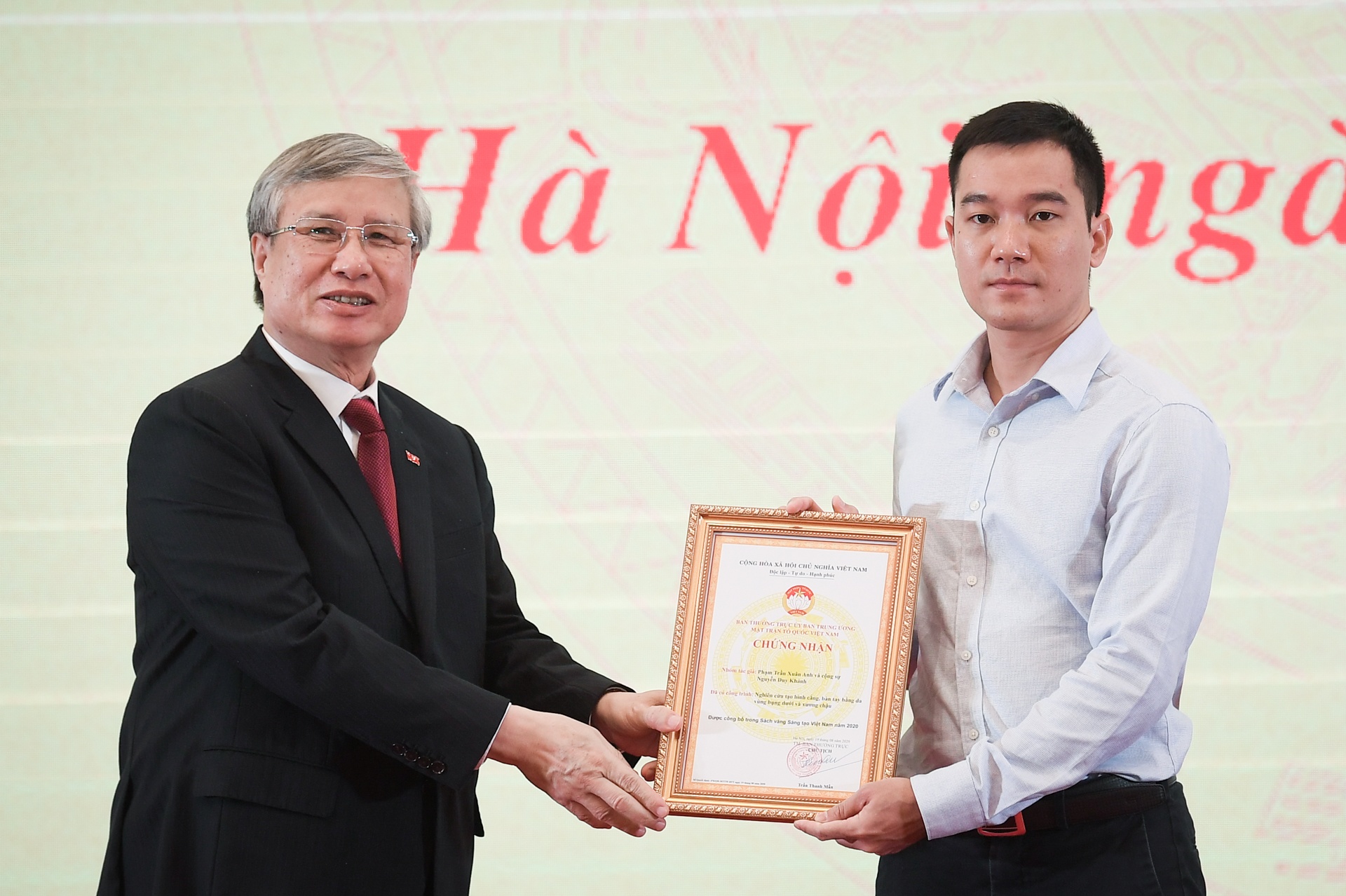 Sach vang sang tao Viet Nam 2020 anh 1