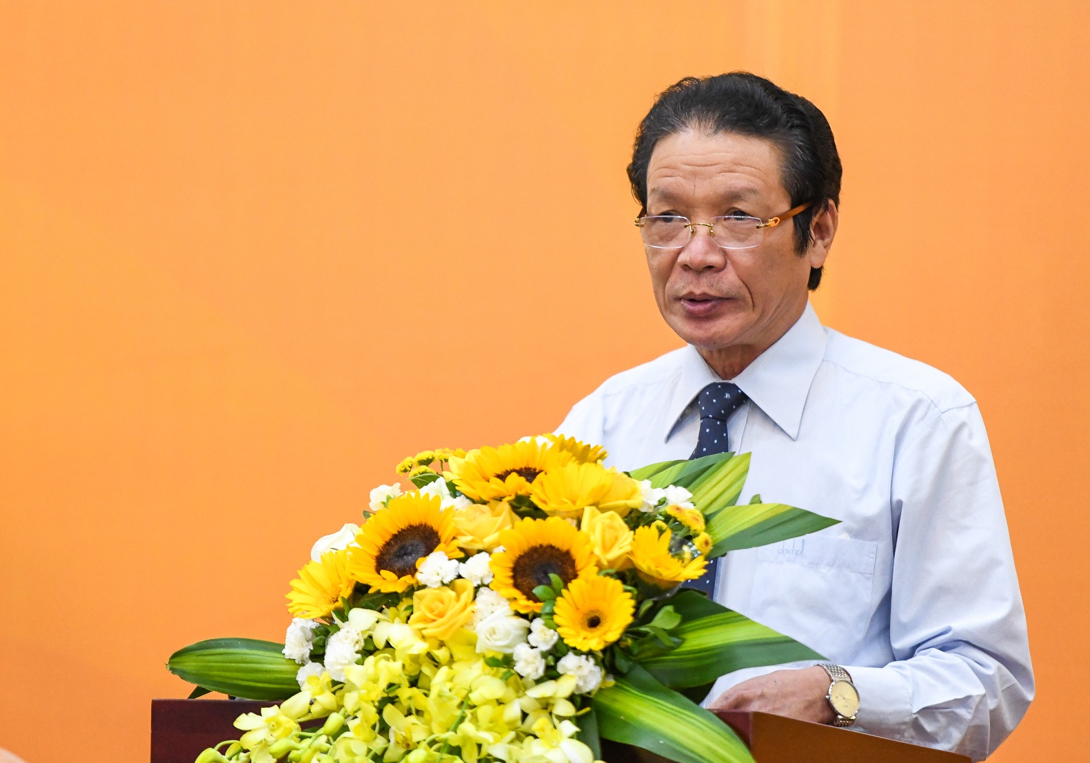 Khai mac trien lam sach ky niem 75 nam Quoc khanh hinh anh