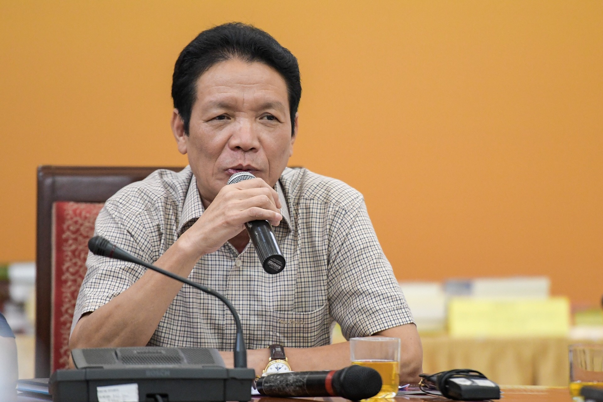 Hoi dong Giai thuong Sach Quoc gia anh 1