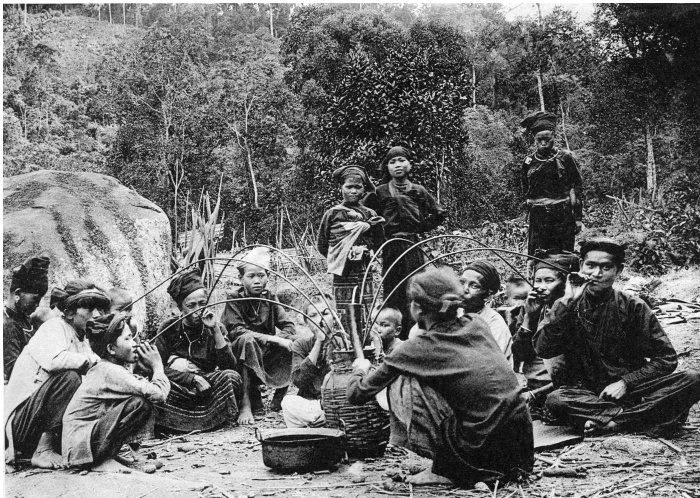 Nguoi Viet 100 nam truoc anh 4