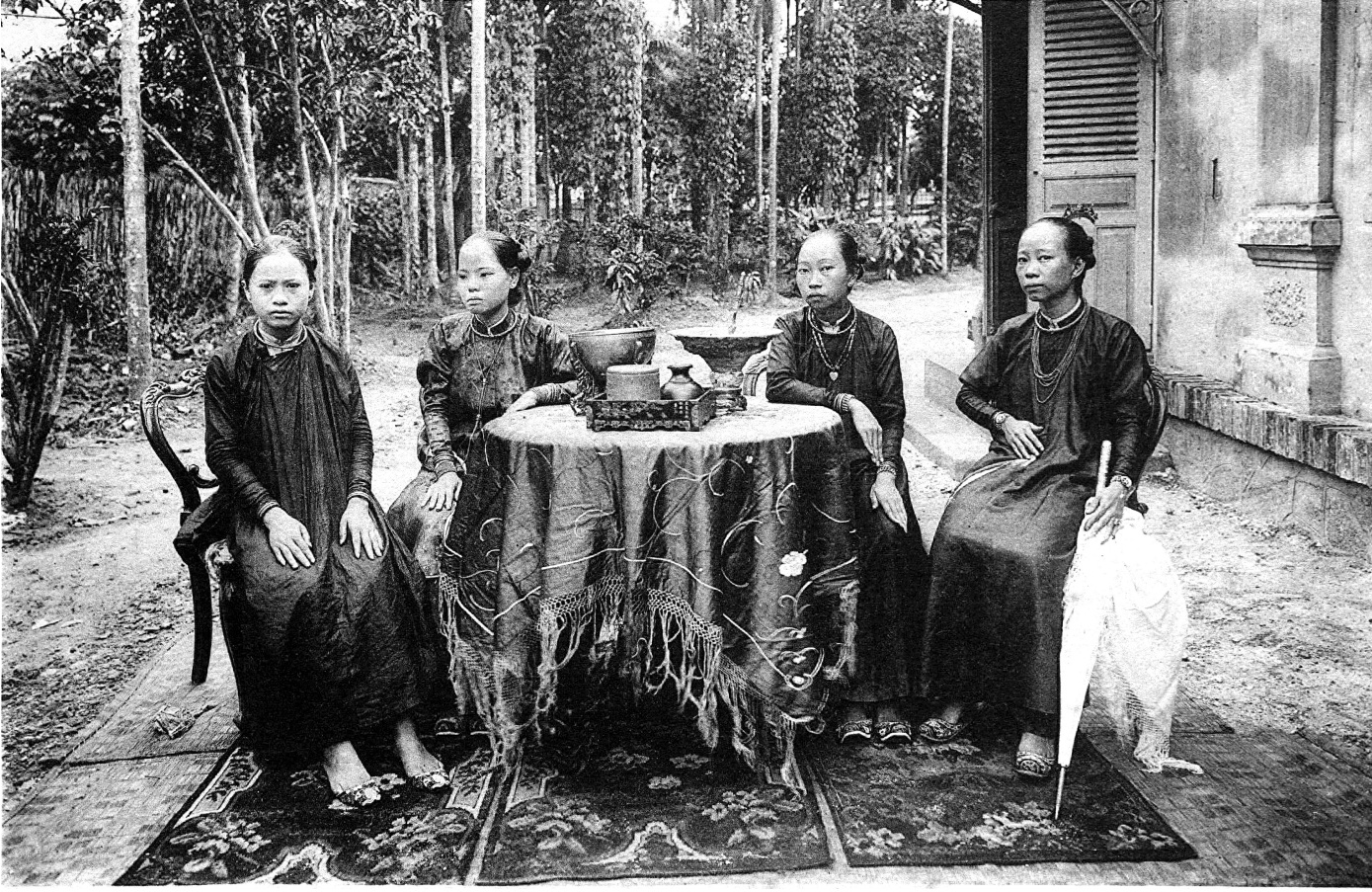 Anh chup sinh hoat cua nguoi Viet hon 100 nam truoc hinh anh