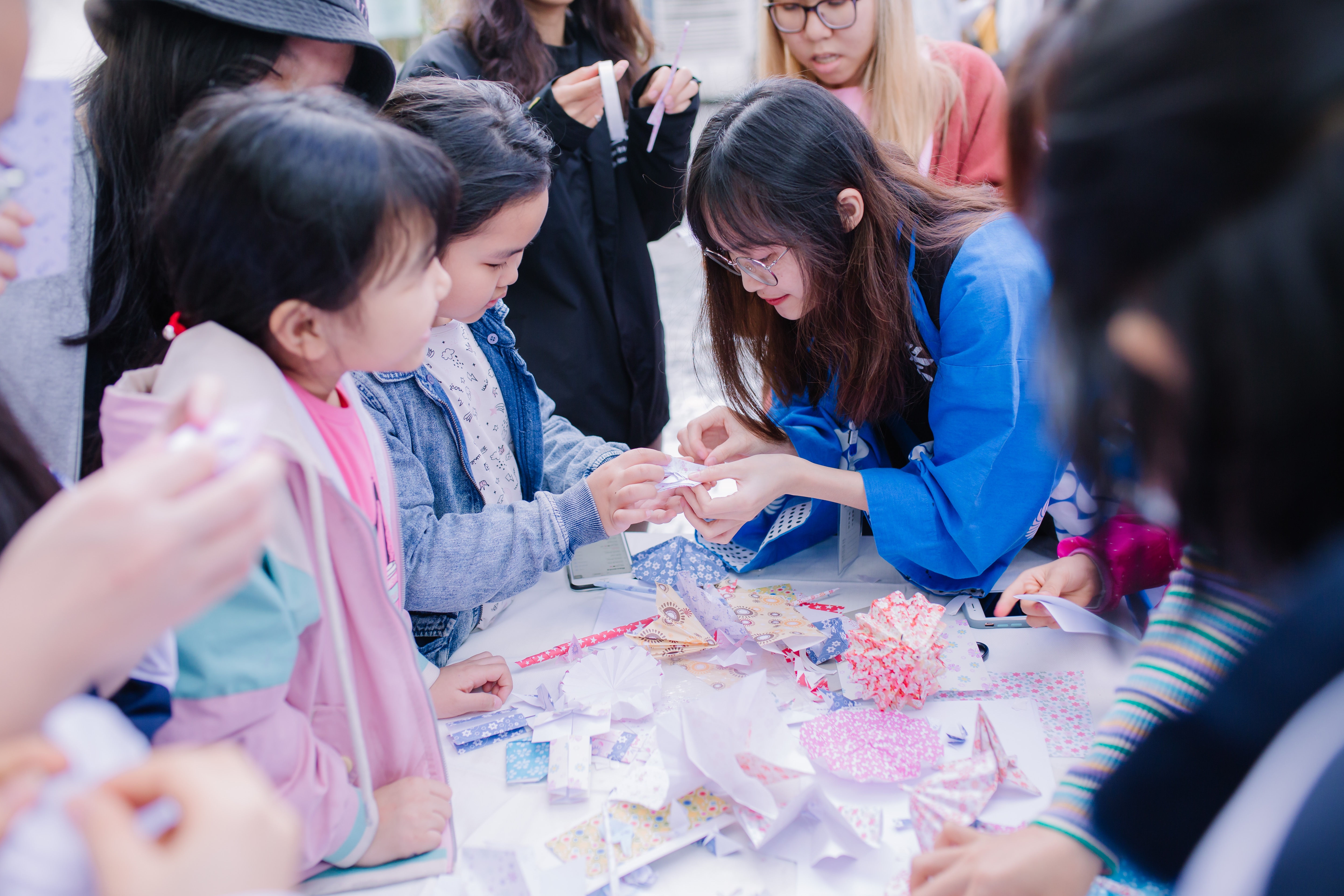 Ngay Ehon lan thu ba anh 8