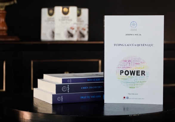 Quyen luc nao se thong tri tuong lai? hinh anh