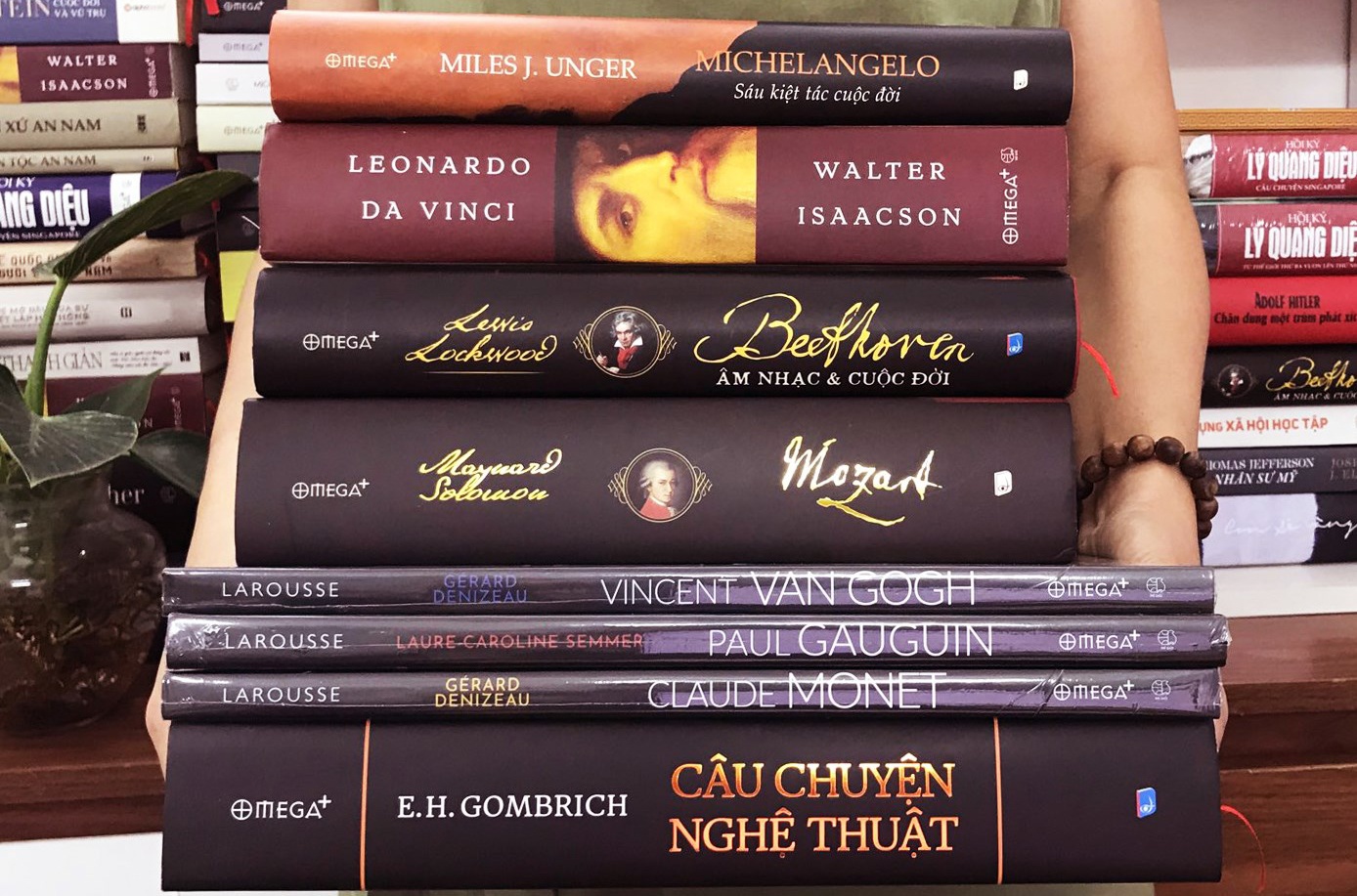 Mot nam nhieu bien dong cua lang sach vi Covid-19 hinh anh