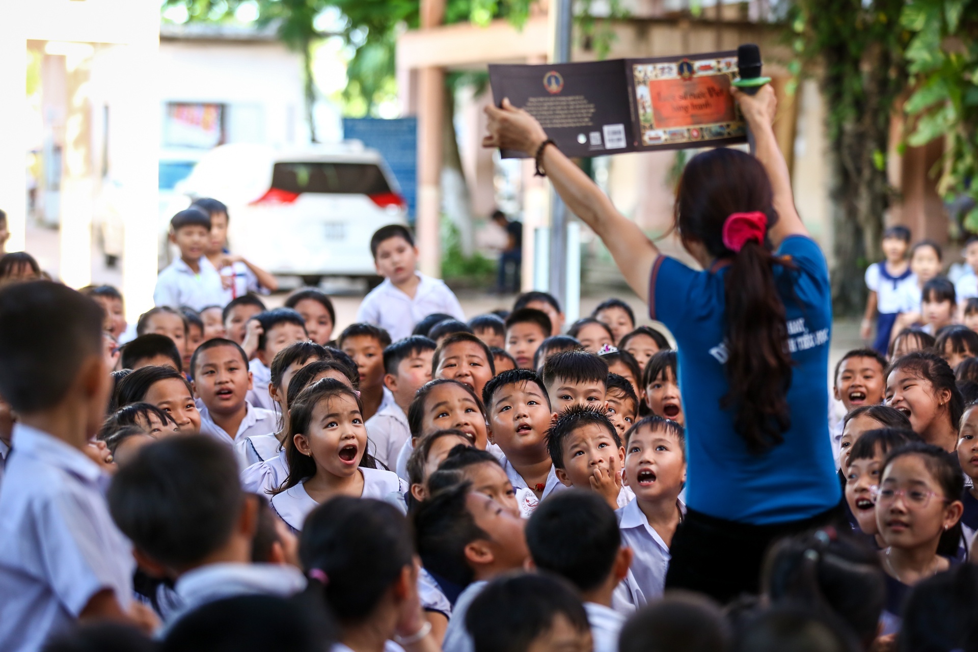 Thoi quen doc sach phai duoc tao dung tu truong hoc hinh anh