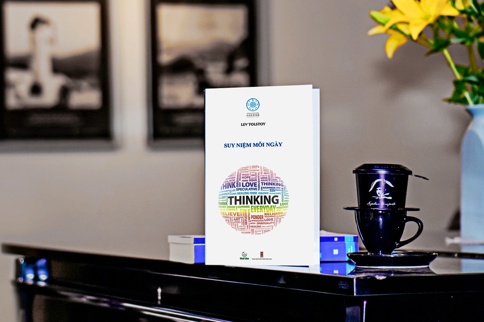 Cuon sach cua nhung suy niem vuot thoi gian hinh anh