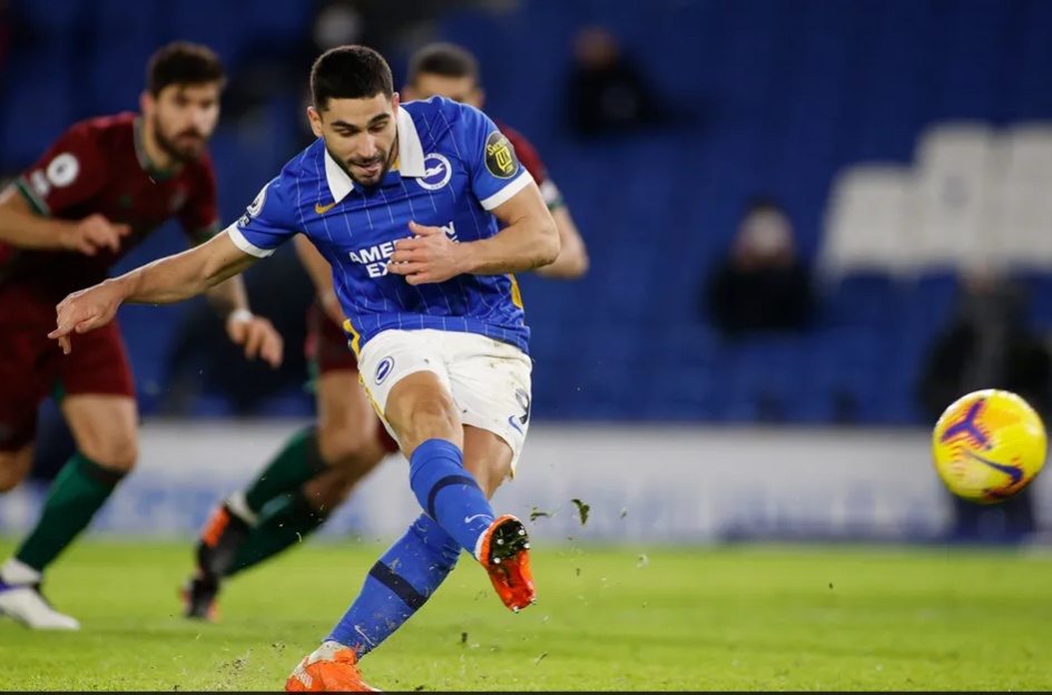 Cuoc dua mua ban quyen phat song giai Ngoai hang Anh hinh anh