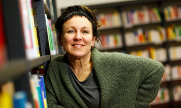 Sach cua Olga Tokarczuk duoc phat hanh tieng Anh sau 7 nam dich thuat hinh anh