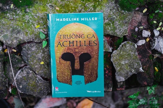 'Truong ca Achilles' - chuyen cu duoc phoi lai voi am dieu hien dai hinh anh