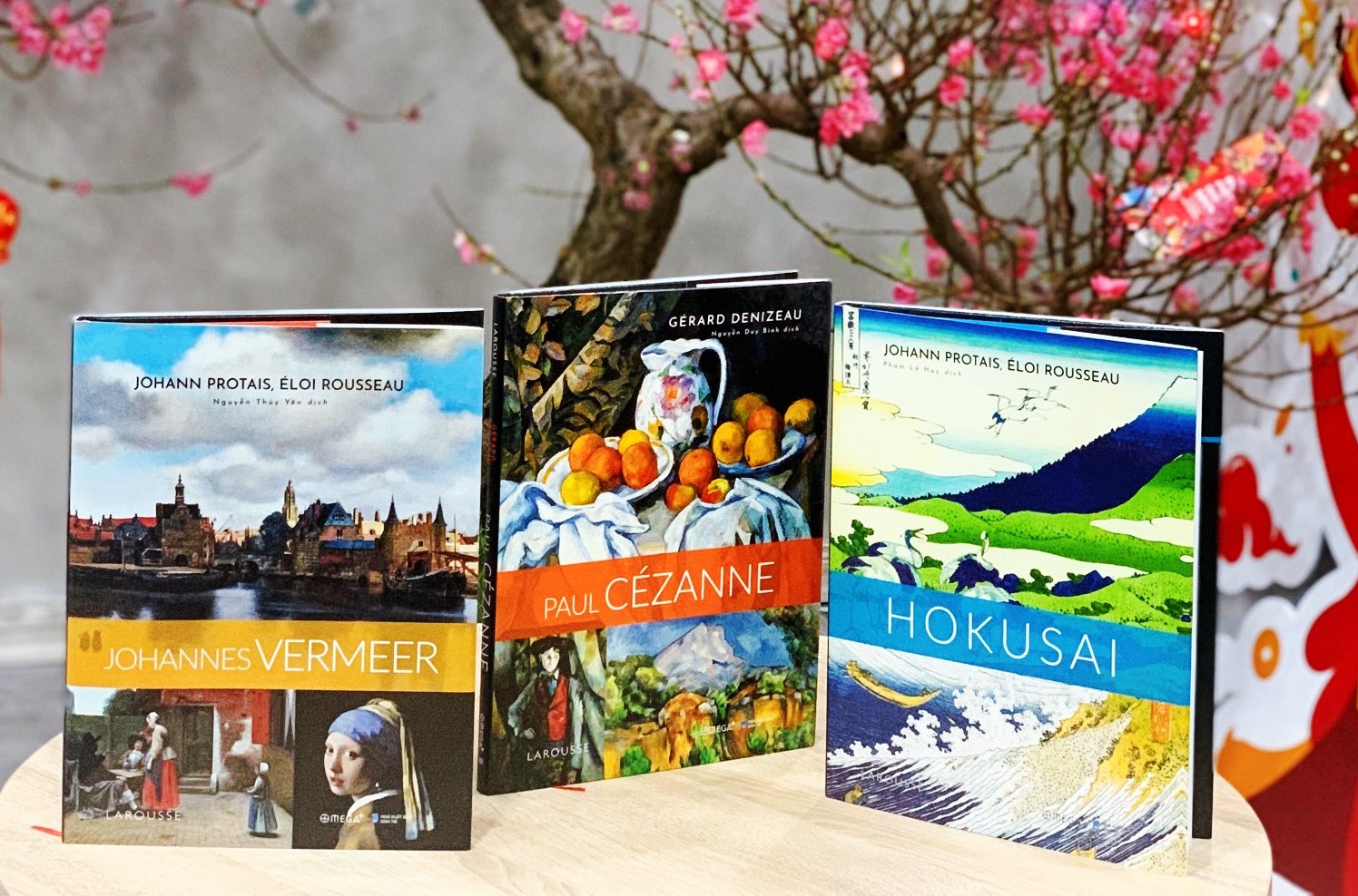 Thuong thuc nghe thuat qua bo sach ve cac danh hoa hinh anh