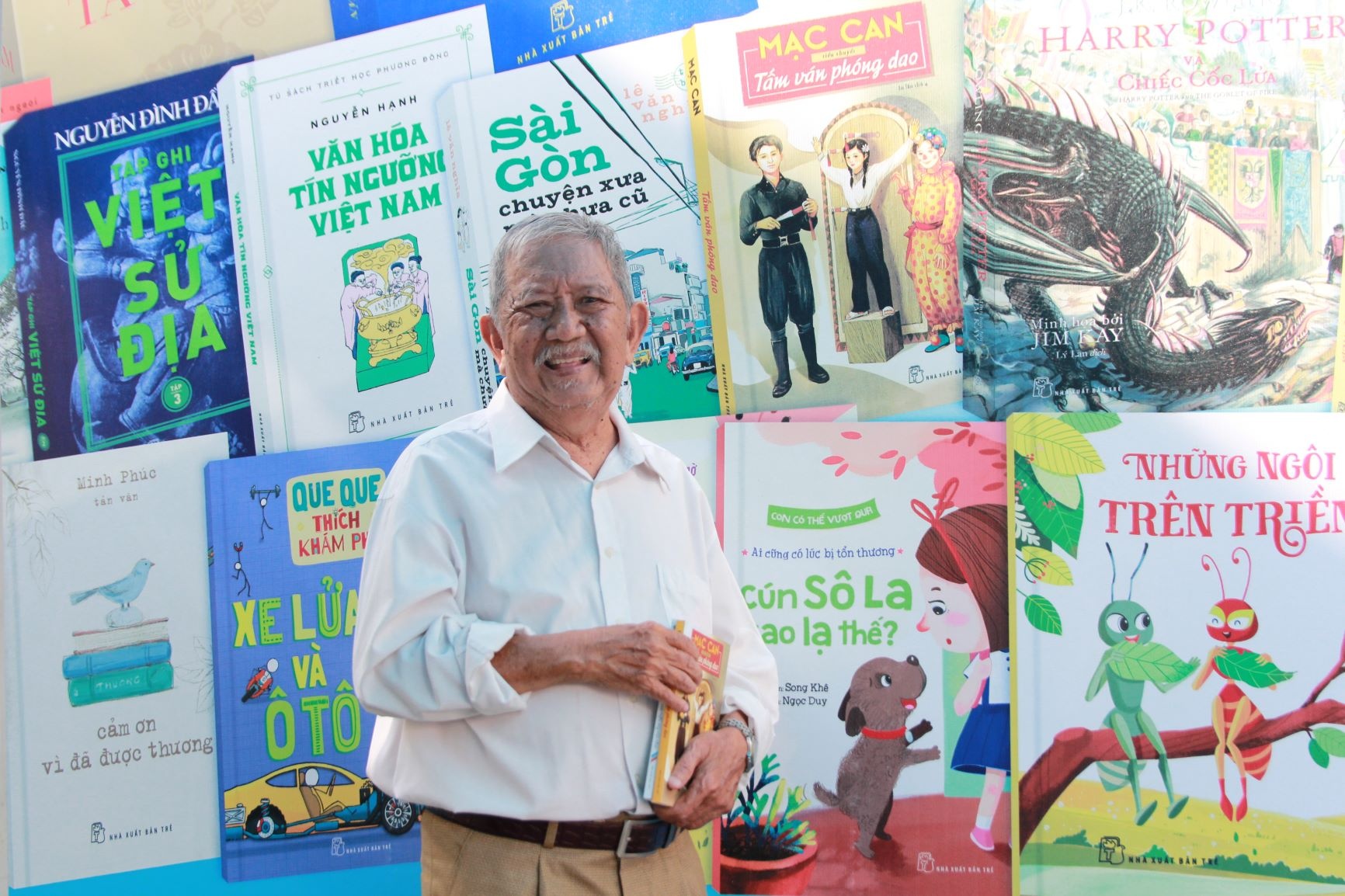 Nghe si Mac Can viet hoi ky hinh anh