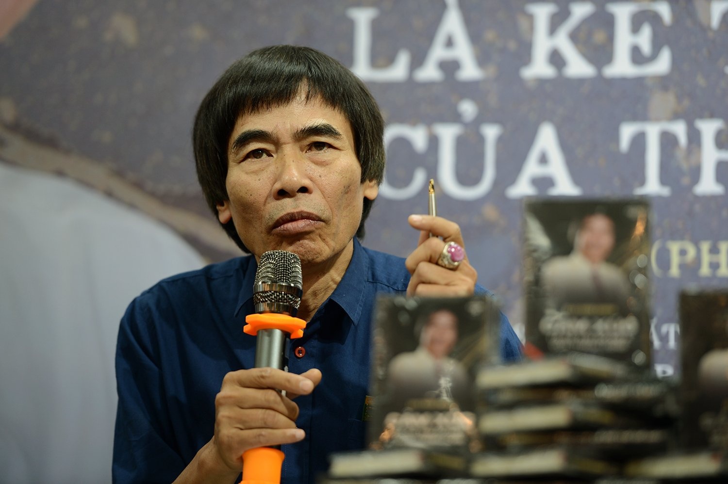 'Chung ta tiet kiem den ban tien ma cung hoang phi den tot cung' hinh anh