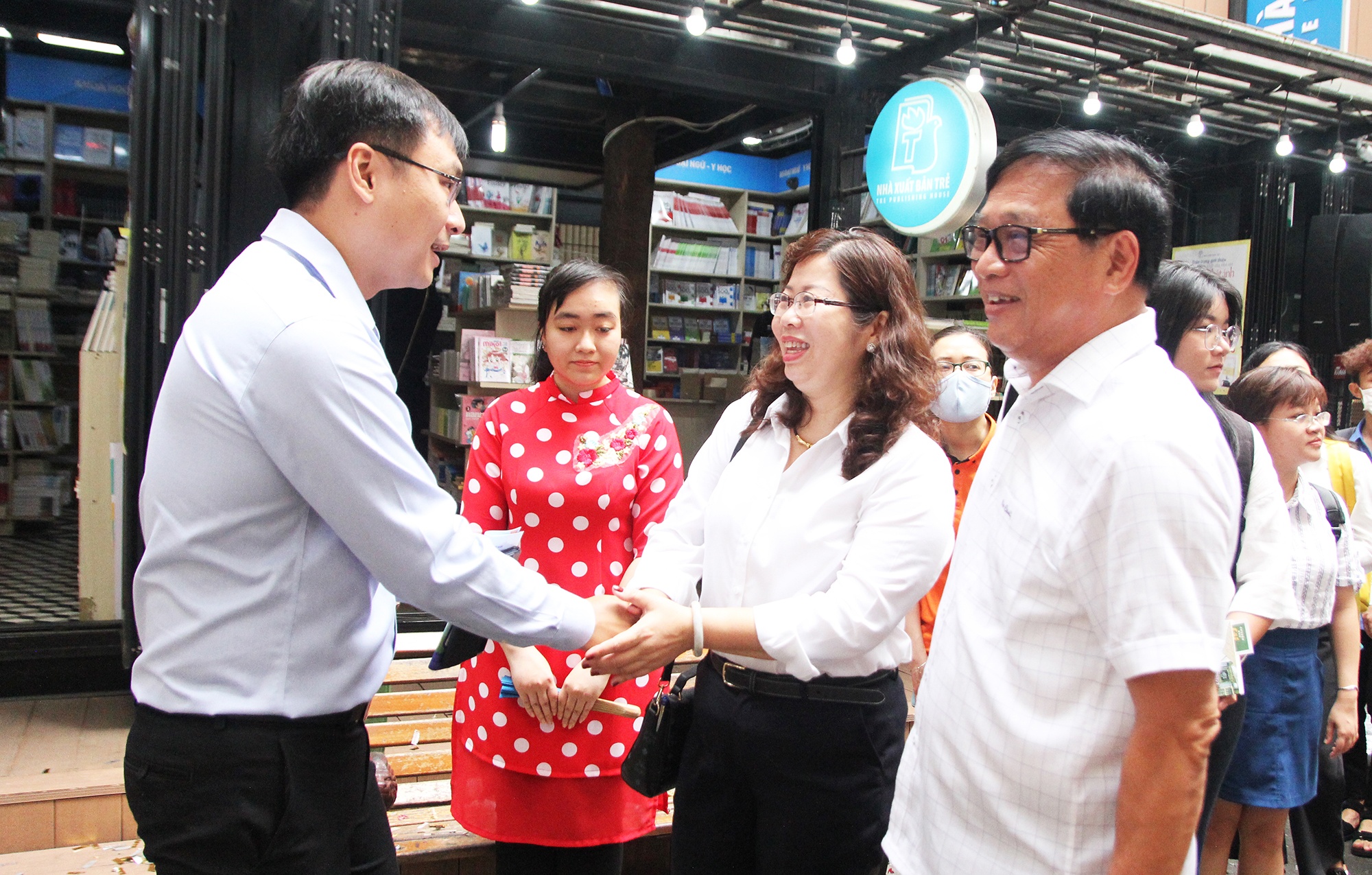 40 nam NXB Tre anh 1