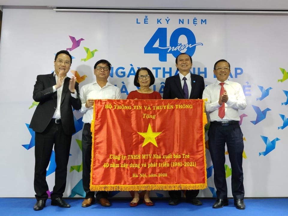 40 nam NXB Tre anh 1