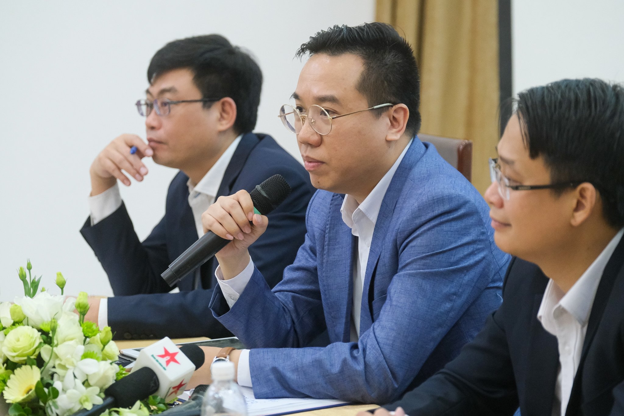 Khong gian giao dich ban quyen tai Hoi sach truc tuyen quoc gia hinh anh