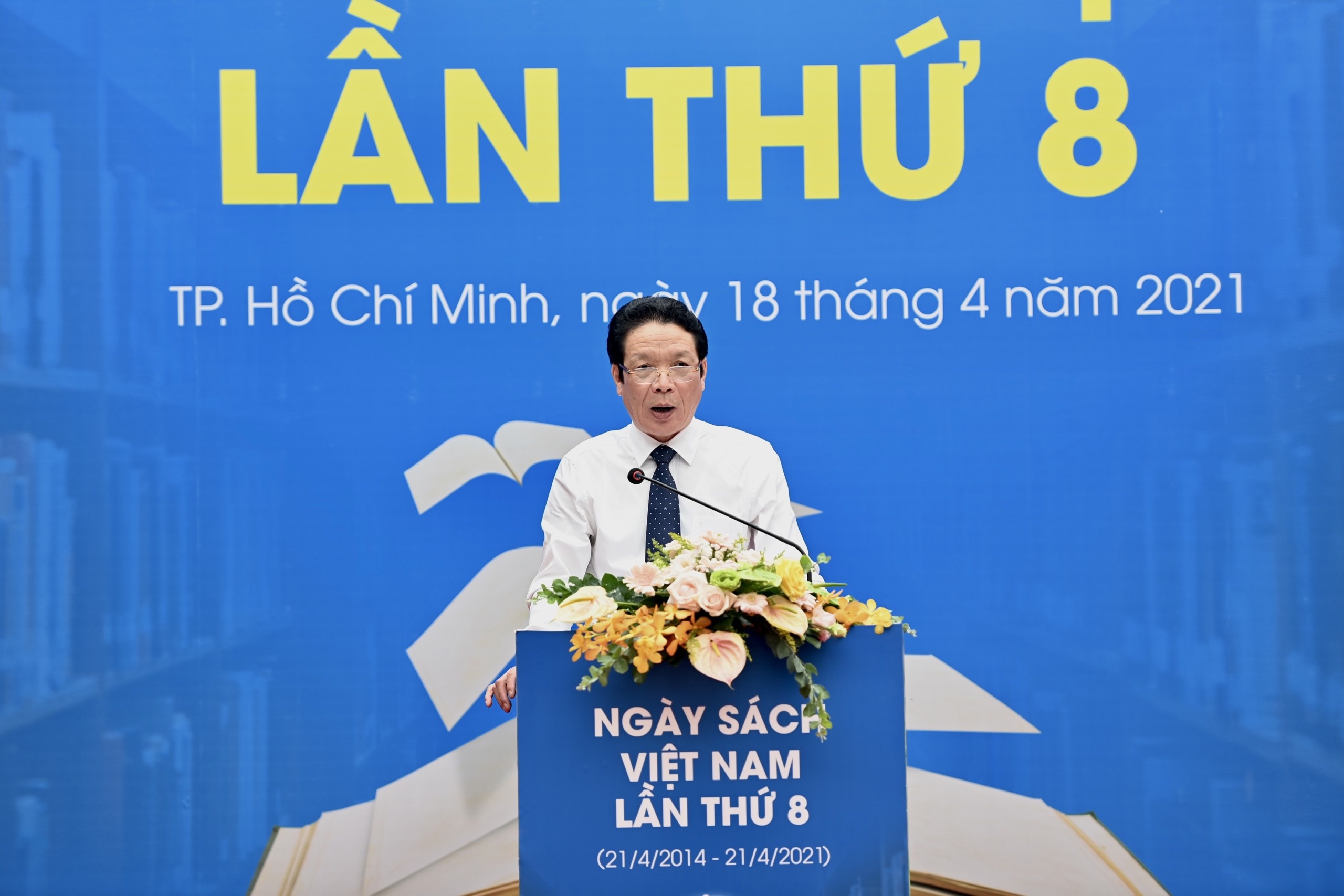 Ngay sach Viet Nam anh 4