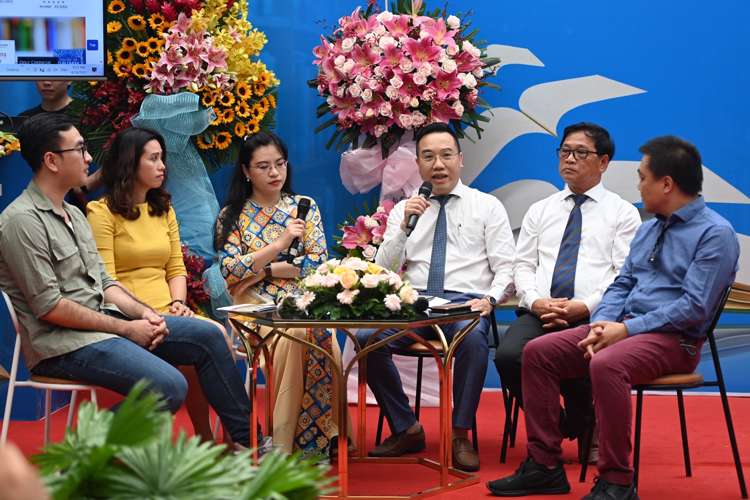 Ngay sach Viet Nam anh 8