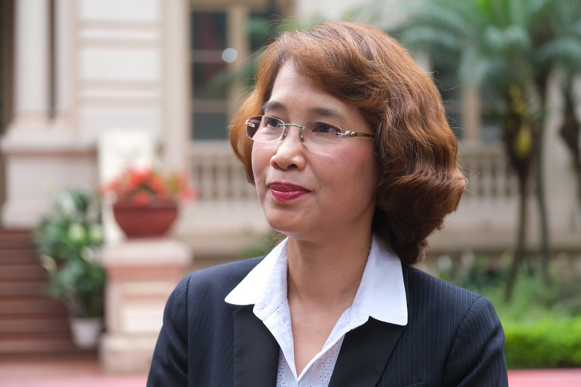 Hang trieu trang tai lieu so o Thu vien Quoc gia Viet Nam hinh anh