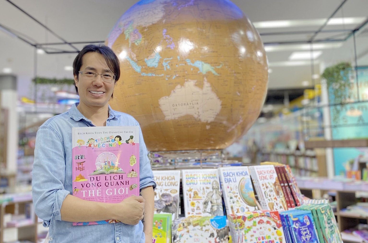 ‘Ngoi nha gian cach van co the di ra the gioi bang sach’ hinh anh