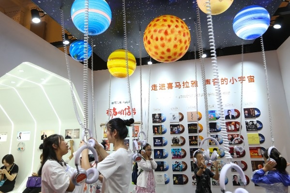 Sach noi o Trung Quoc chua mang lai loi nhuan hinh anh