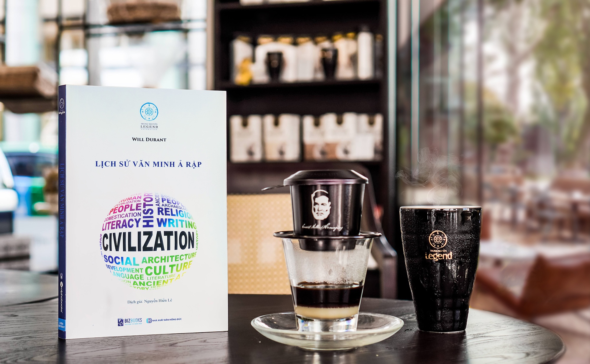 Nen van minh ruc ro giua sa mac hinh anh