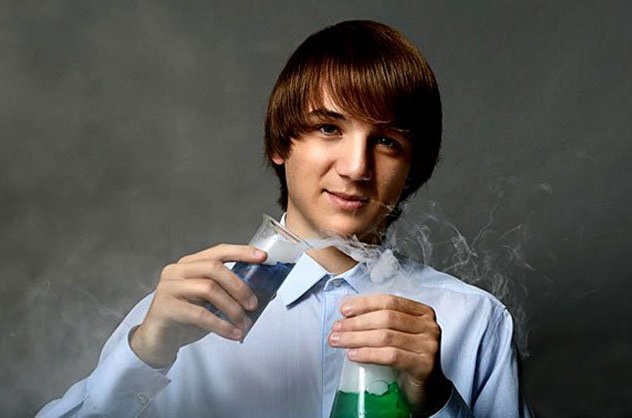 Cau be 16 tuoi phat minh phuong phap xet nghiem ung thu hinh anh