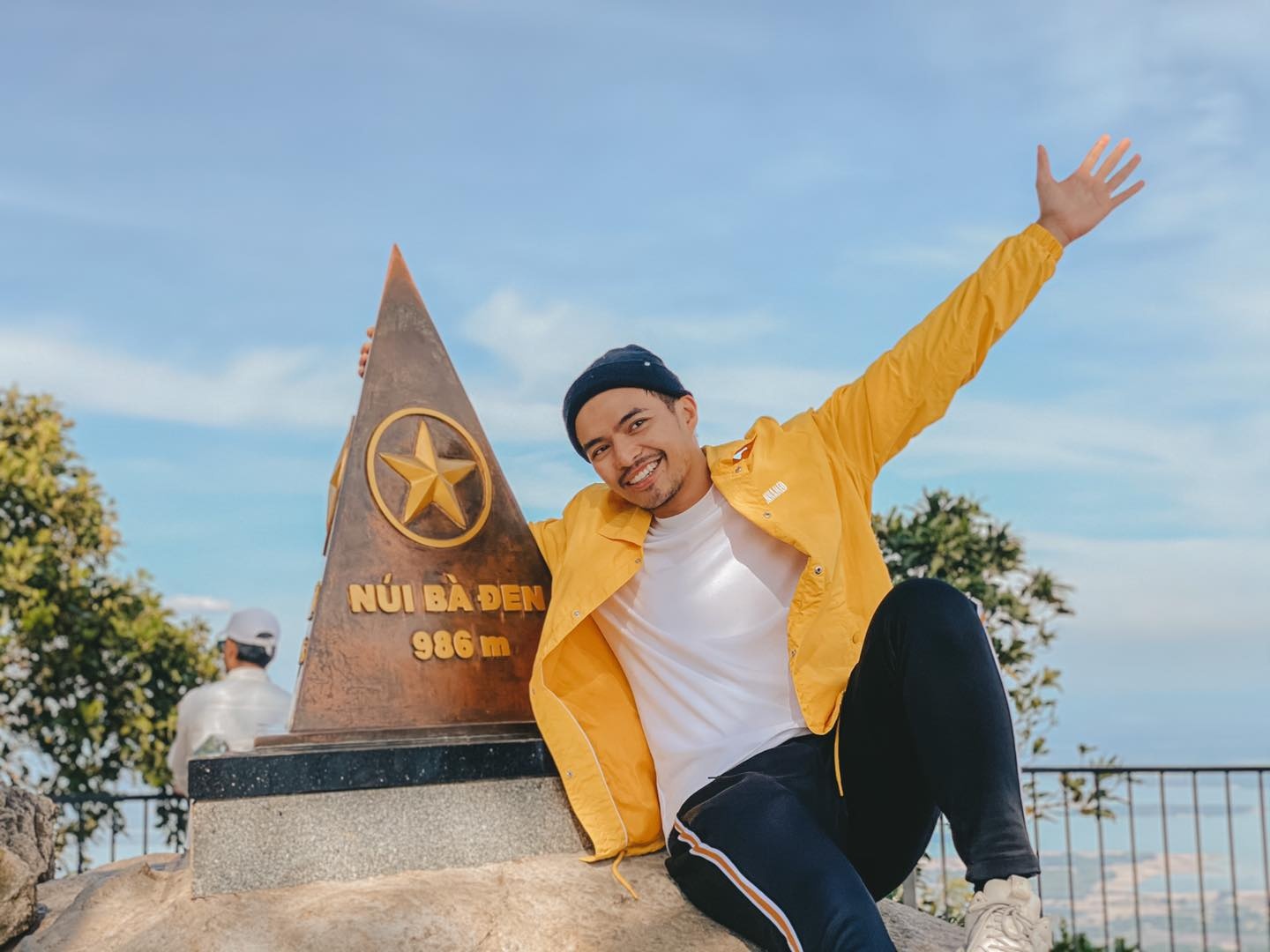 travel blogger anh 2