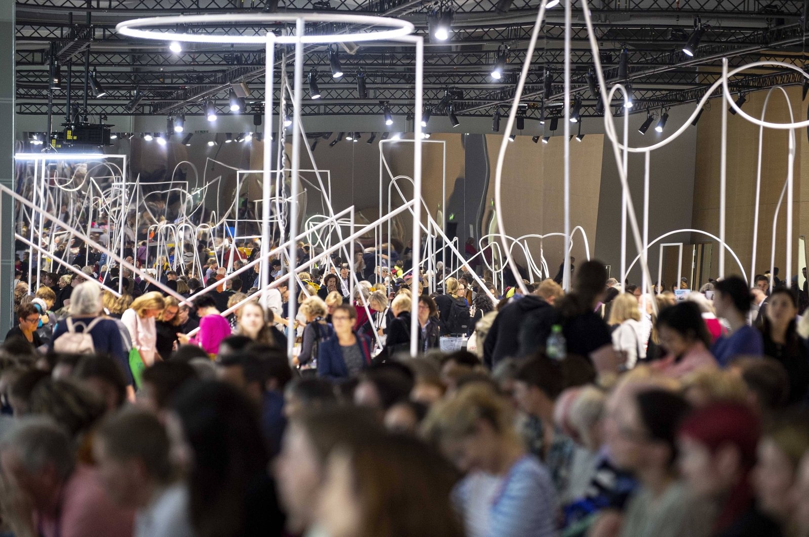 Thi truong xuat ban Duc anh 2