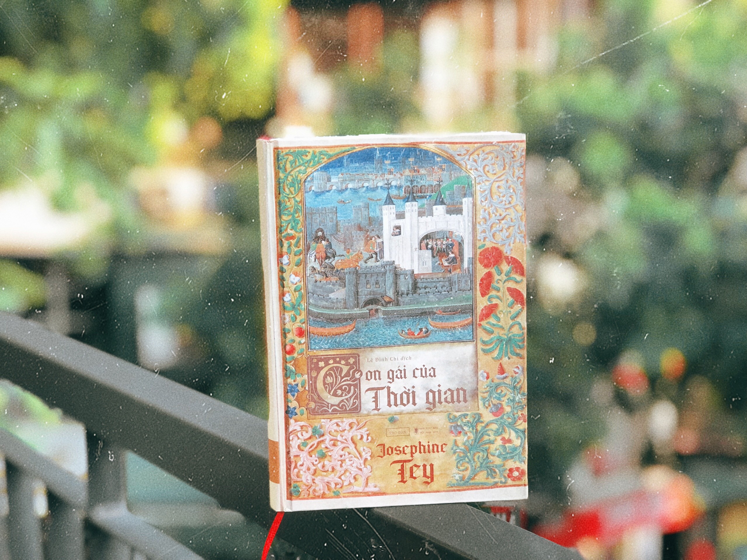 Triet ly ve su that trong 'Con gai cua thoi gian' hinh anh