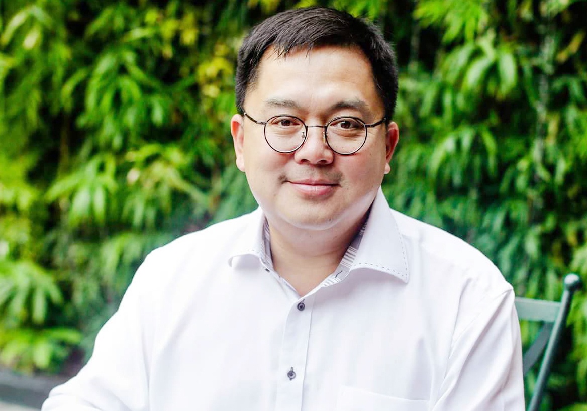 Ong Hoang Nam Tien: Tim thay gia tri moi trong sach cu hinh anh