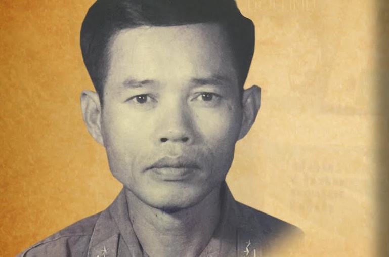 Chat van trong con nguoi Nguyen Minh Chau hinh anh