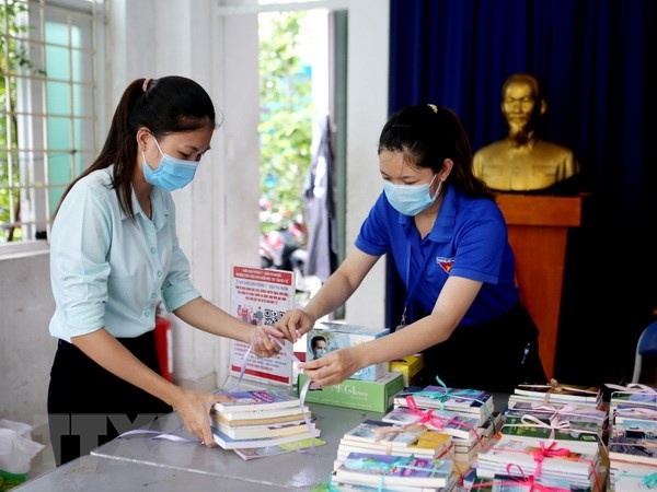 Giam thue cho nha xuat ban anh 2