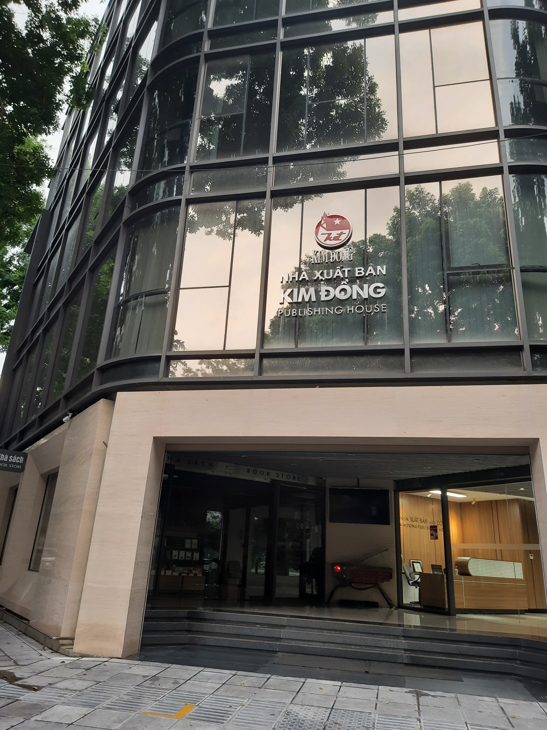 De xuat chinh sach cho xuat ban anh 2